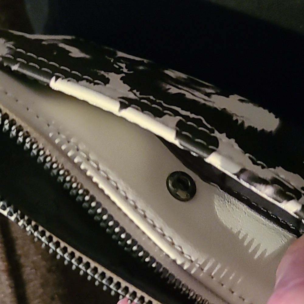 SIMPLY VERA VERAWANG WOMEN'S VEGAN LEATHER WRISTLET - Picture 9 of 14